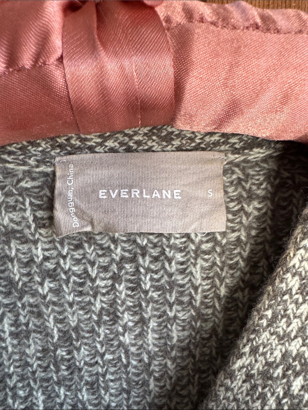 Everlane Heather olive Chunky V-Neck Button Cardigan - Picture 2 of 7